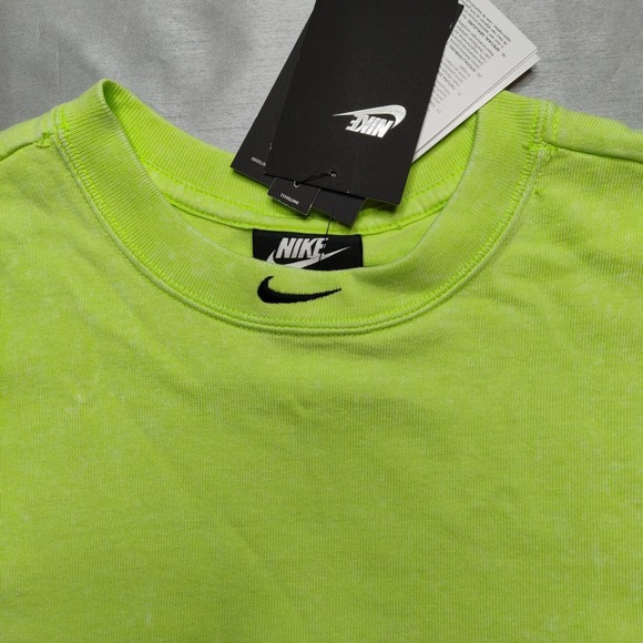 Nike Worn In Stand Out Woman 2XL Ghost Green Acid Washed Retro Crop Tank Top NEW - Picture 2 of 10